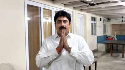 ‘Situation escalated’: Hours after threatening journalists, Shiv Sena MP Sanjay Dina Patil apologises | India News