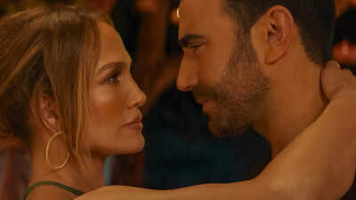 Office Romance Reviews: ‘Office Romance’ X reviews: Fans can’t get enough of Jennifer Lopez-Brett Goldstein’s chemistry; ‘Going to watch again..’ | English Movie News