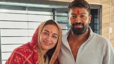 Hardik Pandya Wedding News: Has Hardik Pandya secretly married girlfriend Mahieka Sharma? Viral photo sparks speculations among netizens | Hindi Movie News