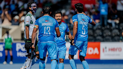 India survive late Pakistan scare to seal thrilling 4-3 Pro League win | Hockey News