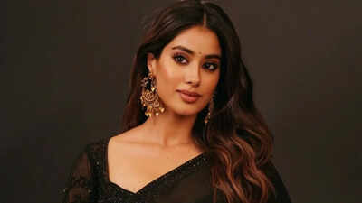 Janhvi Kapoor: ‘Peddi’ Controversy: Janhvi Kapoor’s alleged chats mention Sreeleela; ‘They’ll say close up and put camera on your…, cant trust ‘ | Hindi Movie News