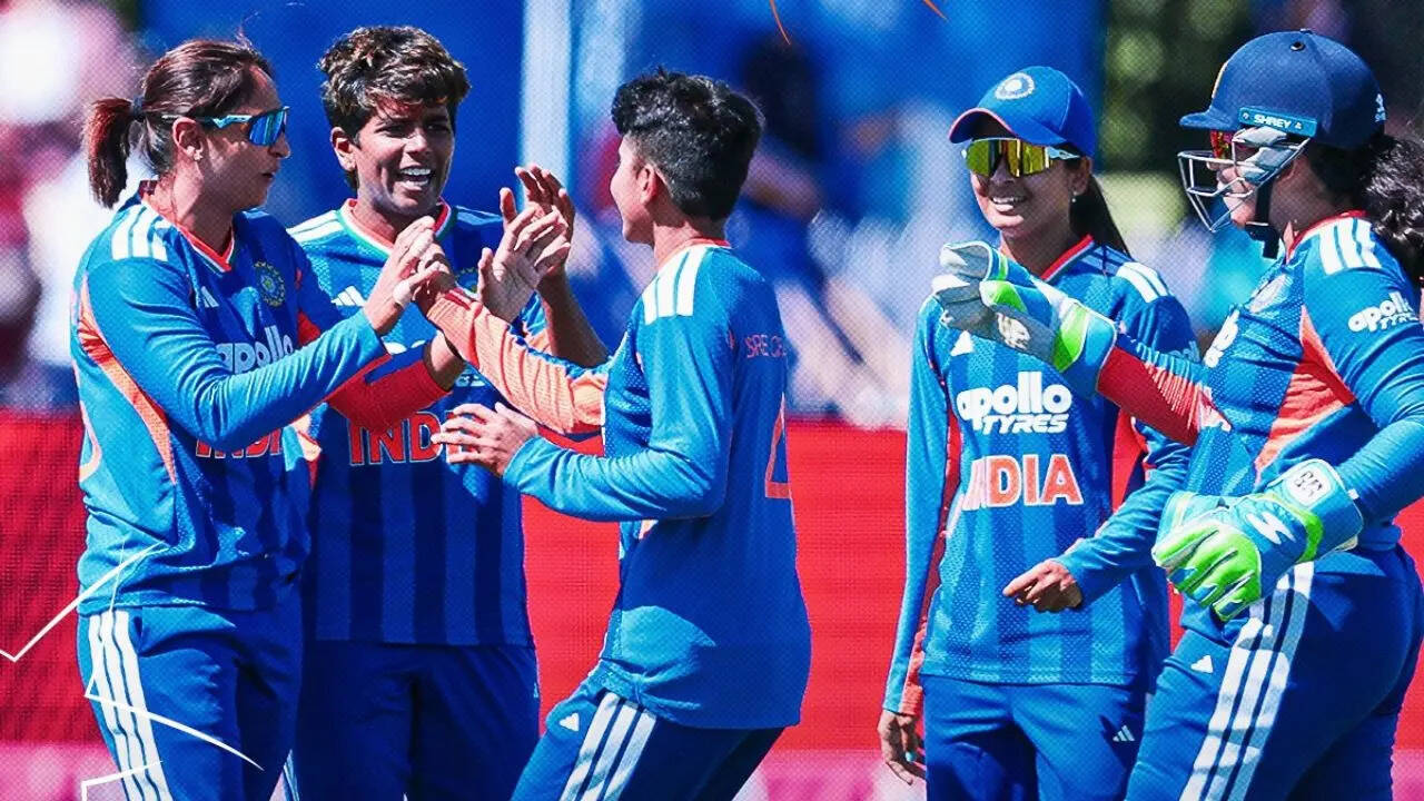 India Women 0/0 in 0.0 Overs | India Women vs England Women Live Score, 3rd T20I