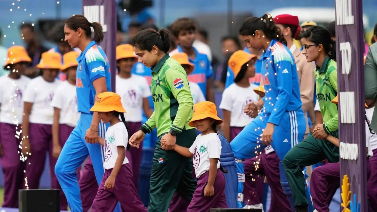 India vs Pakistan Live Score, Women’s T20 World Cup 2026: Harmanpreet Kaur’s India favourites against Fatima Sana’s Pakistan