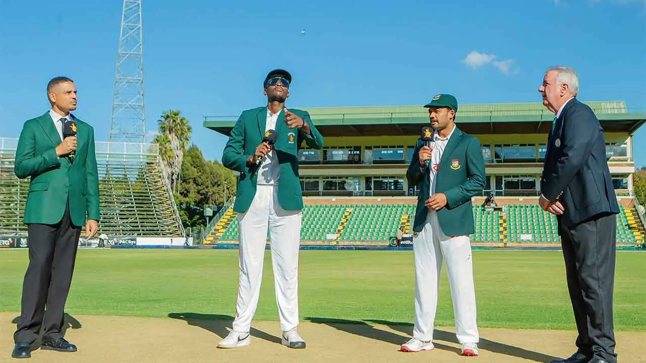 Bangladesh 32/1 in 10.5 Overs