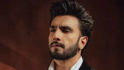 Ranveer Singh: Has Ranveer Singh bought new Ferrari worth Rs 6.36 crore amid ‘Don 3’ row? Video goes viral, netizens react | Hindi Movie News