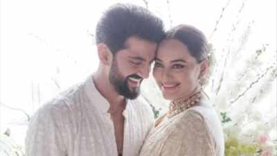 Sonakshi Sinha requests paparazzi to stop filming; asks,’Ho gaya?’ during family outing; Zaheer Iqbal urges photographers |