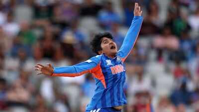 New World No. 1! Sree Charani dethrones England’s Linsey Smith to top Women’s T20I bowling ranking | Cricket News