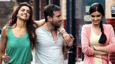 When Deepika Padukone made an unfiltered ‘Cocktail’ confession: ‘It’s a bigger compliment when women make pass at me’ | Hindi Movie News