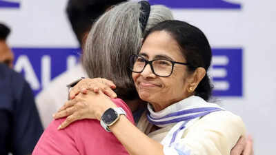 TMC lurches from crisis to crisis: Mamata’s party battles for survival as rebel MPs move to stake claim | India News
