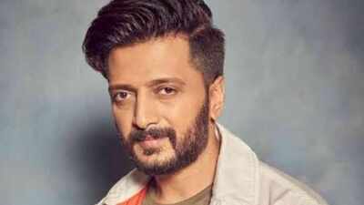 Riteish Deshmukh: ‘When fate kicks you…you are still moving’: Riteish Deshmukh consoles upset ‘Lock Upp 2’ contestant with golden words from Salim Khan | Hindi Movie News