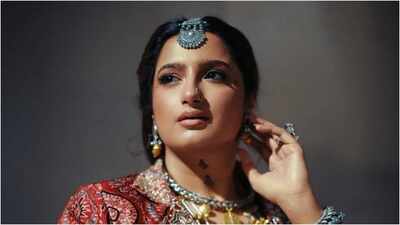 ‘Shararat’ singer Madhubanti Bagchi on Bollywood’s habit of typecasting singers, ‘They put you in a box’ | Hindi Movie News