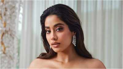 After ‘Peddi’ controversy, Janhvi Kapoor signs new untitled film with ‘Pagglait’ director Umesh Bist | Hindi Movie News