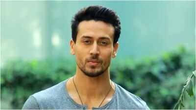 Tiger Shroff all set for professional football debut after being named in Mumbay FC’s Durand Cup squad: Report | Hindi Movie News