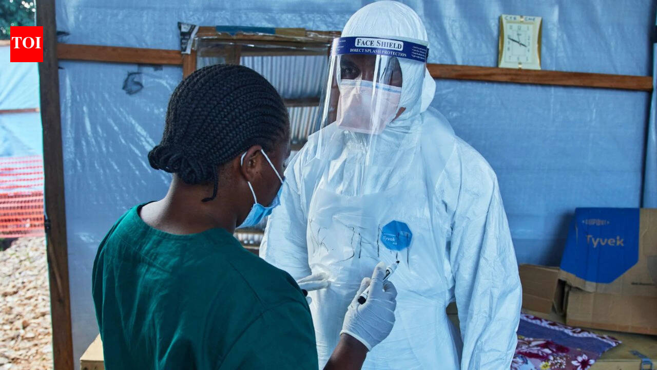 7 Americans move into Kenya isolation centre as US mandates 21-day Ebola quarantine