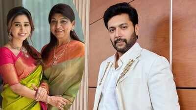 Aarti’s mother Sujatha Vijayakumar takes an indirect dig at Ravi Mohan with cryptic husband-wife posts amid the legal divorce battle |
