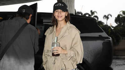 Alpha Movie: Alia Bhatt promotes ‘Alpha’ in style at Mumbai airport; jets out of city ahead of spy film release – WATCH | Hindi Movie News