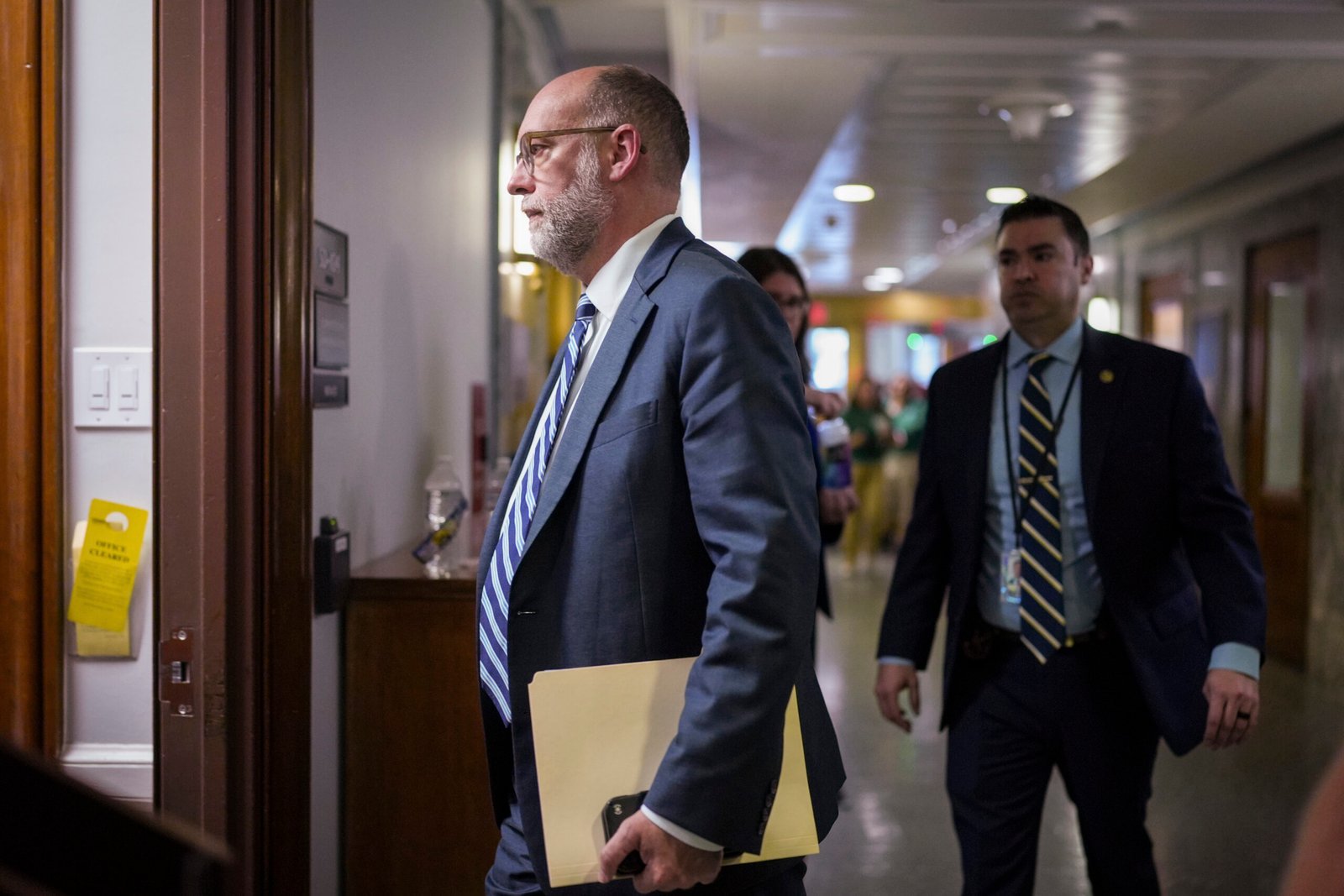 White House pitches Senate GOP on ‘tight’ party-line bill focused on military, farm aid
