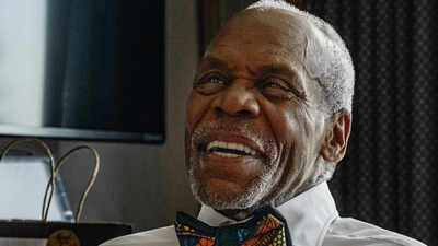Danny Glover’s daughter reflects on noticing his earliest memory struggles: ‘I wonder what’s going on’ |
