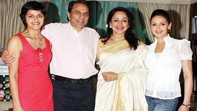 Hema Malini breaks into tears, says Dharmendra never stopped her from doing anything after marriage, reveals it’s been a struggle for daughters Esha, Ahana after his death | Hindi Movie News