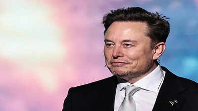 Elon Musk offers USD 100 million for ‘historically accurate’ ‘The Odyssey’ with Mel Gibson amid Christopher Nolan’s record-breaking box office run |