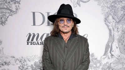 Johnny: Johnny Depp’s Fascination with Human Behavior: A Deep Dive Into His Unconventional Acting Choices |