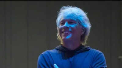 Bon Jovi’s return after vocal cord surgery cut short: Singer cancels concert because of sinus infection |