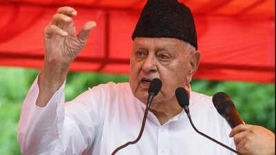 Kashmir Hotel Boom: Tourists no longer sleep in taxis, Farooq Abdullah hails hotel boom in Kashmir | India News