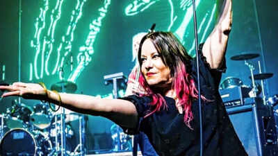 ‘L7’ Bassist Jennifer Finch Passes Away at 59 After Courageous Fight Against Brain Cancer |