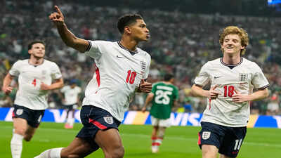 Jude Bellingham scores twice in 98 seconds as 10-man England beat Mexico to reach World Cup quarter-finals | Football News