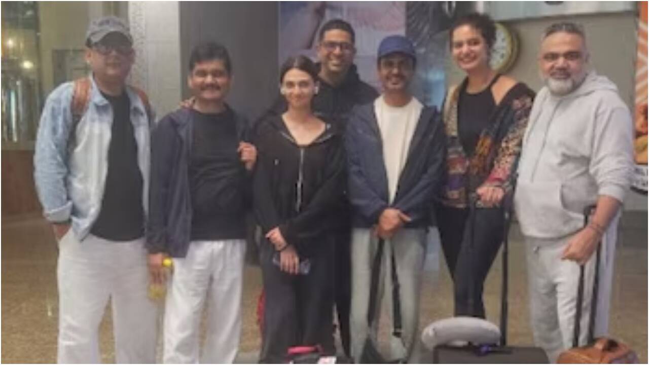 Nawazuddin Siddiqui to make his theatre comeback with ‘Naqaab’, flies to Chicago with daughter Shora | Hindi Movie News