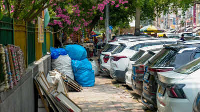 The right to walk: After Supreme Court judgement, who will reclaim our footpaths? | India News