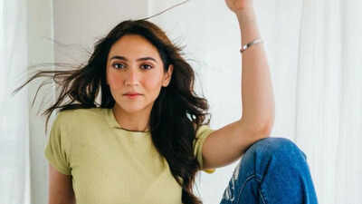 Cjp Protest London: Sahiba Bali shuts down dating speculation with Arjun Kapoor asks media to show CJP protest held in London instead: ‘Dear media stop speculating my dating life’ | Hindi Movie News