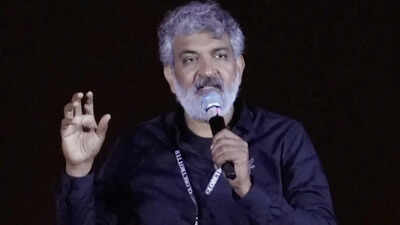SS Rajamouli receives warm welcome at Paris screening of ‘RRR’; director reflects on meeting James Cameron and shares ‘Varanasi’ update |