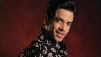 After 25 years in Bollyood, Tusshar Kapoor recalls the pressure of being ‘a certain way, to be in news, go to parties’ as Jeetendra’s son: ‘I was told you’ve got to be acting when you’re not acting also’ | Hindi Movie News