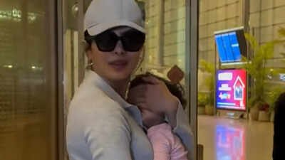 When Priyanka Chopra apologised to a fan for refusing a selfie while carrying sleeping Malti Marie: ‘I am with the baby’ |