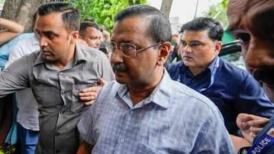 AAP protest E20 petrol policy: Kejriwal, Sisodia stage sit-in after march to PM Modi’s residence stopped | India News