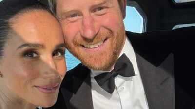 Meghan Markle poses with Prince Harry in selfie from David Foster’s charity event in Canada |