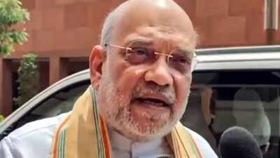 Congress hits out at Shah for demanding apology