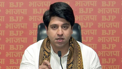 Shehzad Poonawalla resigns from BJP ‘once again’