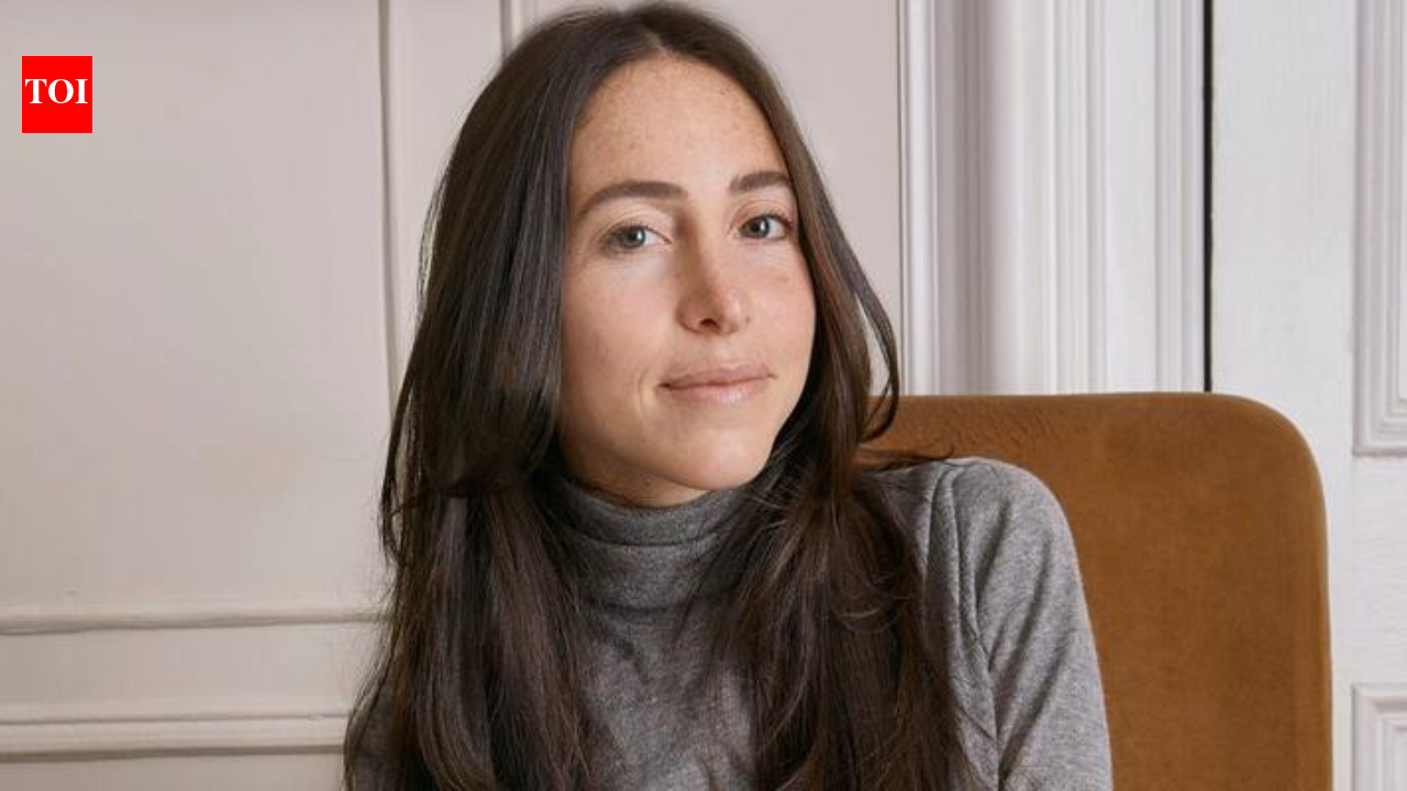 A former BlackRock employee ordered 10,000 pairs of socks for $100,000 to test a business idea; her startup later raised $2 million and reached Shark Tank | World News