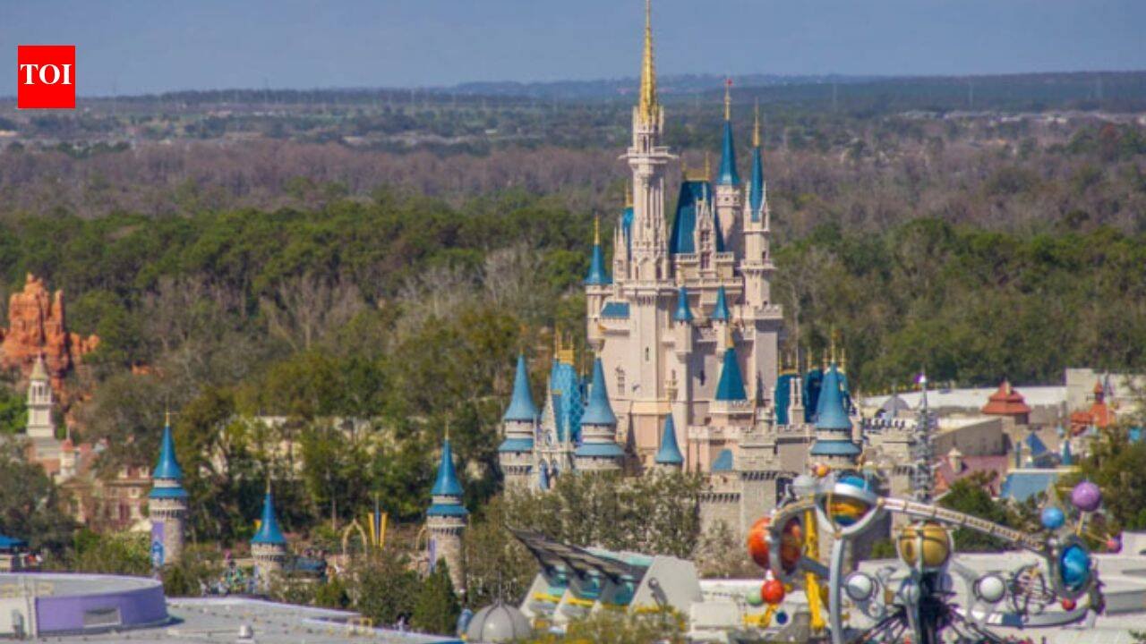 In 1953, a California family bought a 58-acre berry farm for $3,500; decades later they reportedly refused a $90 million offer from Disney and kept farming beside Disneyland
