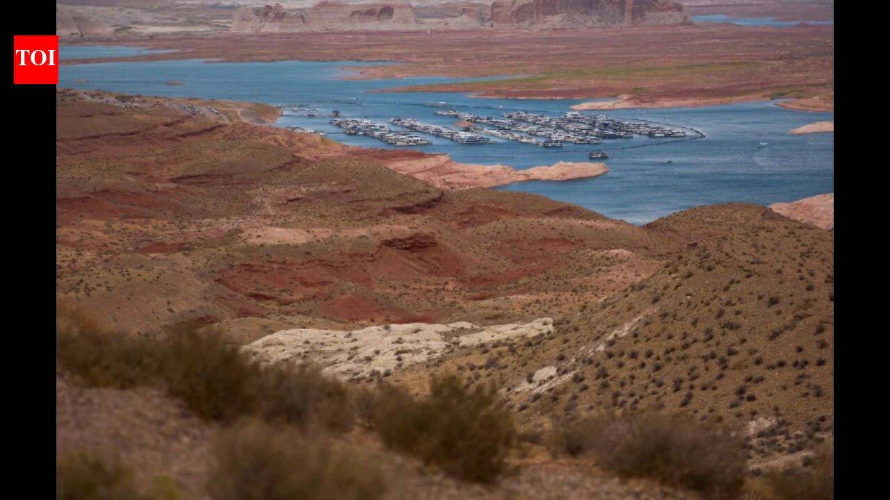 America’s Lake Powell reaches record low, experts warn against propping; Utah Governor says it’s not time to let the lake go