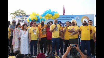Punjab: AAP’s youth wing holds marathon in Mohali | India News