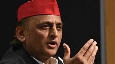Why Samajwadi Party never split? Akhilesh Yadav points out ‘benefit’ of dynastic politics | India News