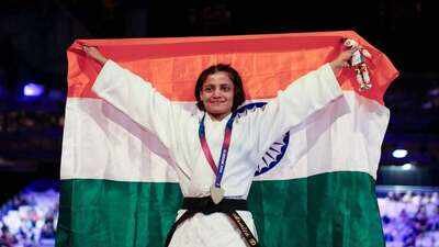 The promise, the pain and the gold: Asmita Dey’s journey to Commonwealth Games history | Commonwealth Games News