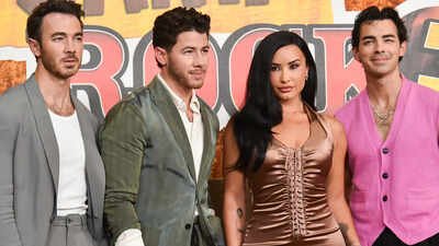 Demi Lovato reunites with Nick Jonas, Joe and Kevin Jonas at ‘Camp Rock 3’ premiere; fans get emotional with ‘Then and Now’ pics |
