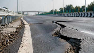 ‘Slippages reveal design flaw on Kanpur-Lucknow e-way’ | India News