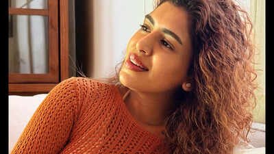 Keneeshaa returns to social media after nearly 3 months, announces new devotional song ‘Odi Odi’ amid Ravi Mohan speculation: ‘Returning with a quieter heart’ |