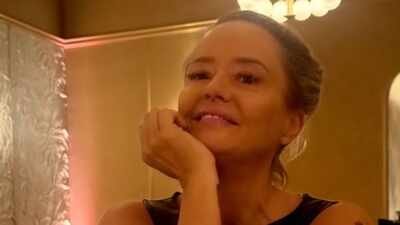 ‘The Office’ star Lucy Davis reveals incurable cancer diagnosis: ‘I’m trying to live out whatever might be left of my life’ |