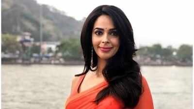 Mallika Sherawat was married at 21 to a pilot and THIS was her original name, her uncle once revealed the reason for divorce and said, ‘she decided to quit wedlock and lead an independent lifestyle’